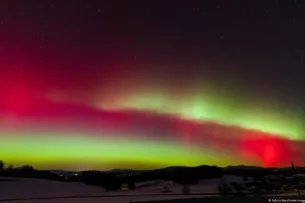 Из-за аномальной вспышки на Солнце по всему миру наблюдали северное сияние