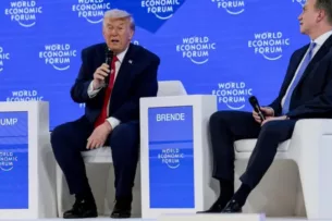 Трамп хочет «немедленных переговоров» о приобретении Гренландии, но настаивает на том, что «не будет применять силу»