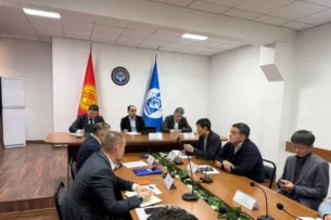 Власти Бишкека хотят использовать железную дорогу как альтернативный вид пассажирских перевозок Власти Бишкека хотят использовать железную дорогу как альтернативный вид пассажирских перевозок