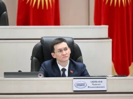 Чынгыз Ажибаев сложил полномочия первого заместителя спикера Жогорку Кенеша