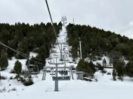 На горнолыжной базе в селе Байтик девушка сорвалась в ущелье: Милиция начала проверку