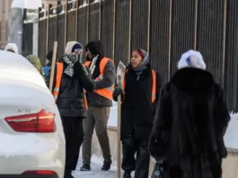 Der Spiegel: В Москве теперь снег убирают кубинцы