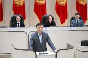 Медербек Алиев избран на должность первого заместителя торага Жогорку Кенеша