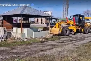 На автодороге  Бишкек–Кара-Балта демонтированы 12 временных торговых точек и лёгких строительных сооружений