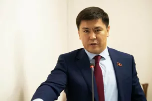 СМИ: Экс-депутат парламента Куванычбек Конгантиев задержан