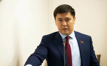 Депутат Кубанычбек Конгантиев решил сдать мандат