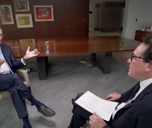 Глава финансового гиганта BlackRock заявил, что цена на нефть в 150 долларов спровоцирует глобальную рецессию