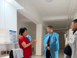 Министр здравоохранения ознакомился с работой медучреждений Нарынской области