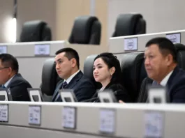 Парламент Кыргызстана принял закон о сокращении численности аудиторов Счётной палаты