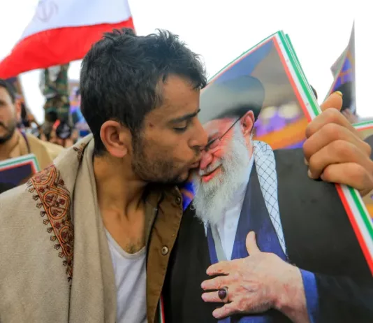 Индия предоставила убежище иранскому военному кораблю. Что ещё произошло?