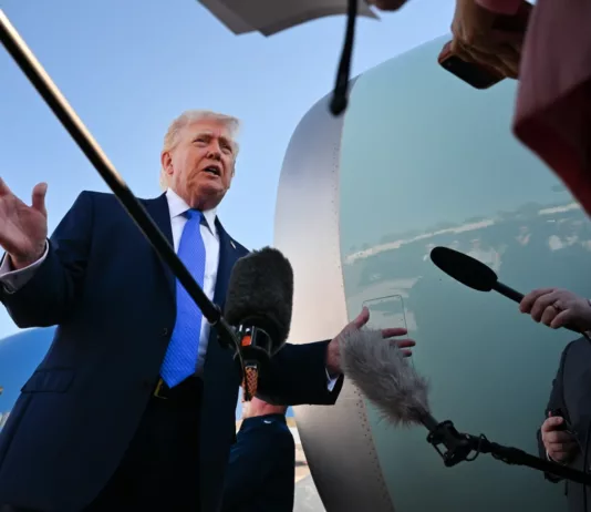 Трамп не исключает встречу с верховным лидером Ирана для заключения сделки