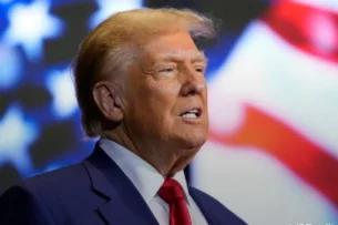 Трамп в пасхальное воскресение обругал Иран из-за Ормузского пролива, пообещал «ад» и закончил словами: «Хвала Аллаху»