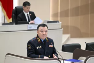 Парламент Кыргызстана принял законопроект, направленный на снижение уровня попрошайничества, в первом чтении Парламент Кыргызстана принял законопроект, направленный на снижение уровня попрошайничества, в первом чтении