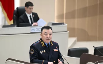 Парламент Кыргызстана принял законопроект, направленный на снижение уровня попрошайничества, в первом чтении