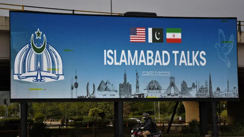 США и Иран не смогли достичь соглашения о прекращении войны на переговорах в Исламабаде, заявил Вэнс