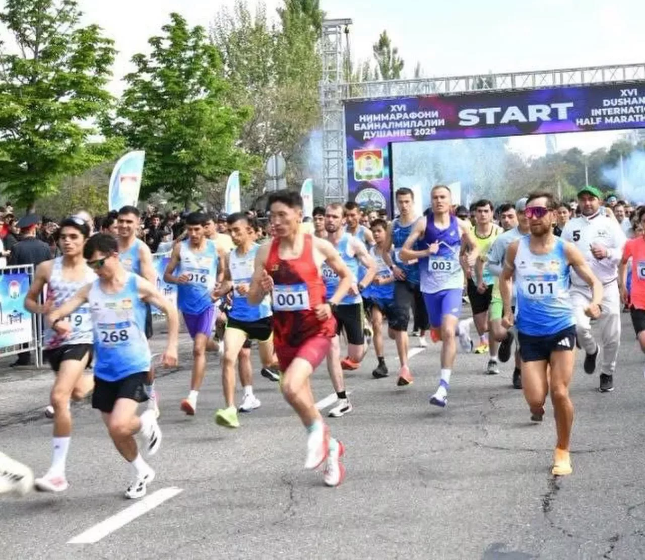 Кыргызстанские легкоатлеты успешно выступили на XVI Международном полумарафоне в Таджикистане