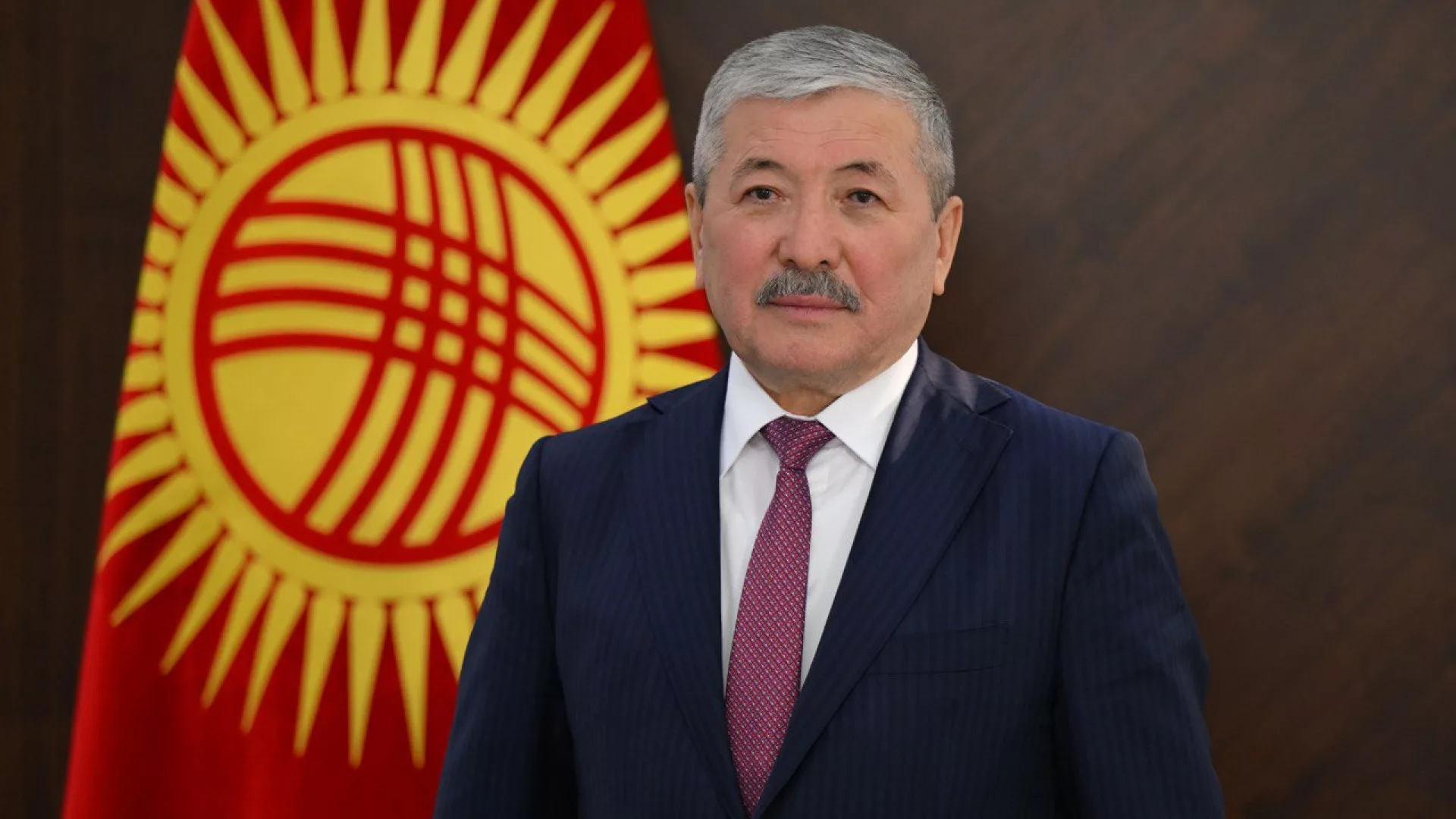 Адылбек Касымалиев поздравил геологов Кыргызстана с профессиональным праздником