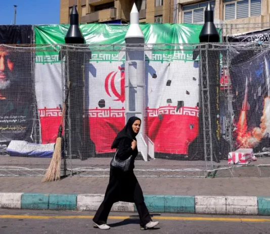 Мир с нетерпением ждёт результатов мирных переговоров между США и Ираном. Что известно?