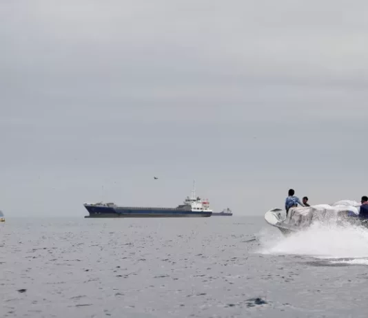 Иранская война: американские военные заявляют о блокировке иранских портов в Ормузском проливе