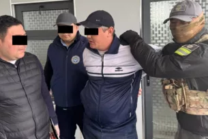 Разработали дистанционную схему получения взятки: Задержаны начальник отдела и оперативник СБНОН МВД КР за вымогательство