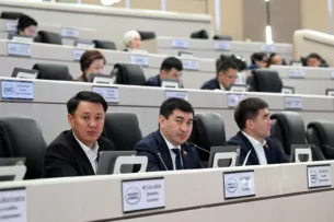 В парламенте Кыргызстана раскритиковали низкую оценку недвижимости при расширении дорог