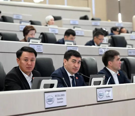 В парламенте Кыргызстана раскритиковали низкую оценку недвижимости при расширении дорог