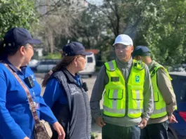 В Бишкеке продолжаются проверки оплаты проезда в автобусах: оштрафованы около 400 пассажиров