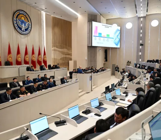 Жогорку Кенеш принял к сведению отчет Генпрокурора о состоянии законности в Кыргызстане в 2025 году