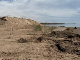Сброс песка и грунта в акваторию Иссык-Куля: Минприроды начала проверку стройкомпании