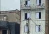 В Минстрое Кыргызстана отреагировали на видео о выбросе строительного мусора из окна строящегося многоэтажного здания