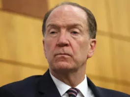 Китай должен прекратить накапливать продовольствие и удобрения, заявил бывший глава Всемирного банка