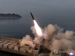 Северная Корея запускает баллистические ракеты средней дальности в сторону Желтого моря