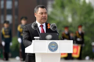 садыр жапаров 1