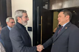 Секретарь Совбеза Кыргызстана встретился с замсекретаря Высшего совета национальной безопасности Ирана