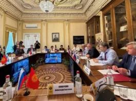 Между учёными Кыргызстана и России разгорелся спор о трактовке истории СССР